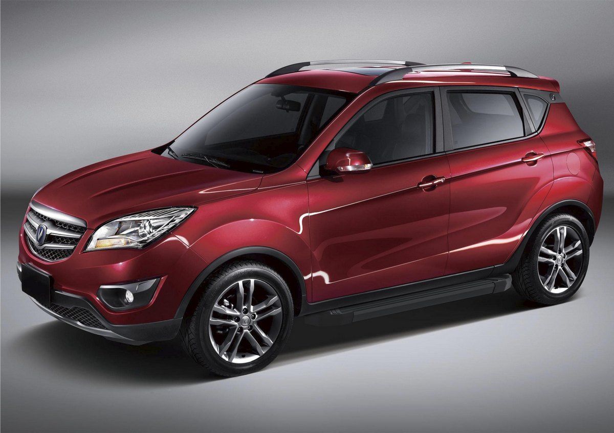 Пороги алюминиевые Rival Black для Changan CS35 2013-2020. Артикул F173ALB.8901.1