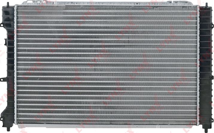 Радиатор охлаждения двигателя LYNXauto. Артикул RM-1348