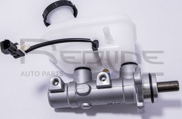 Тормозной цилиндр главный RED Line для Kia Sorento I 2002-2011. Артикул 09KI016