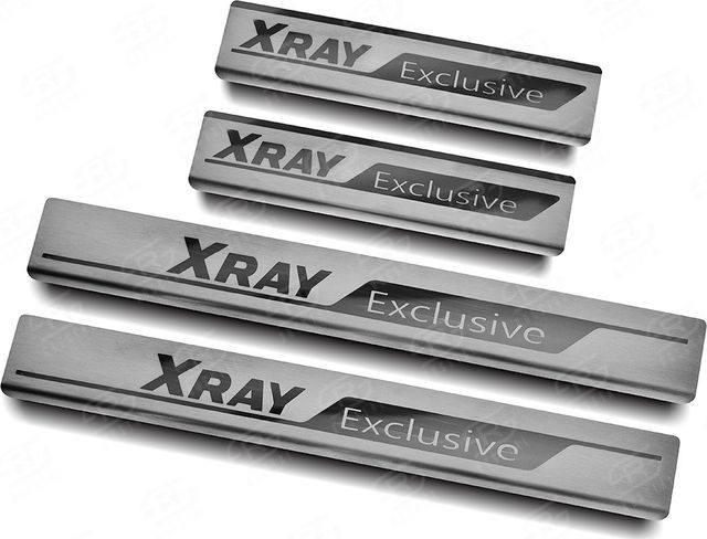 Накладки RusStal на пороги (лист нерж. шлифованный с надписью) для Lada Xray I Exlusive 2017-2026. Артикул LDXRYE17-03