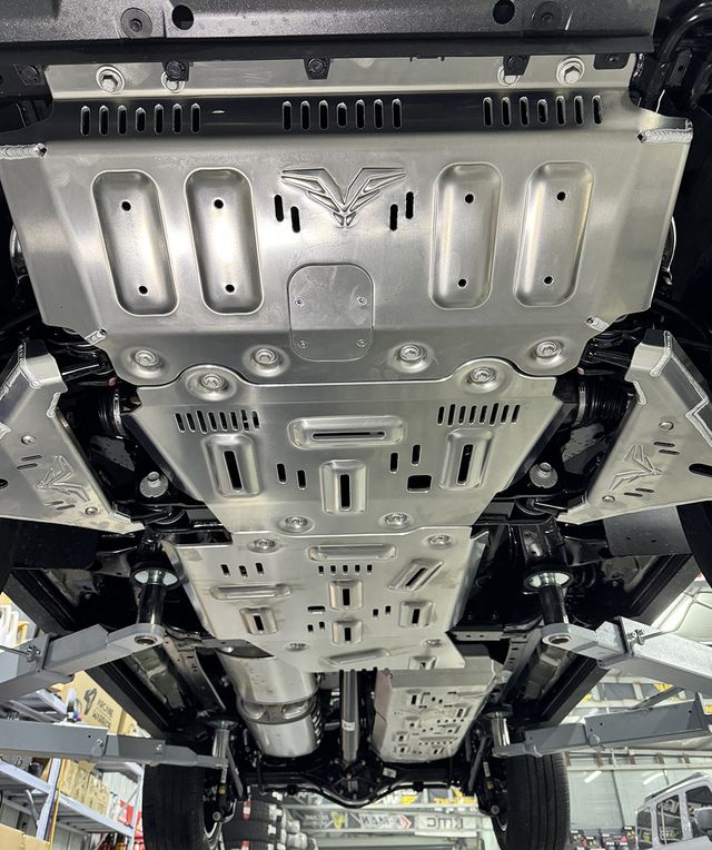 Защита алюминевая Falcon для радиатора, картера, РК, КПП Haval H9 II 2024-2026. Артикул 8119224384