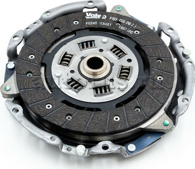 Сцепление (комплект) Renault. Артикул 302052307R