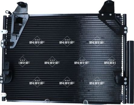Радиатор кондиционера (конденсатор) NRF (алюминий) для Toyota Hilux VII 2004-2015. Артикул 350353
