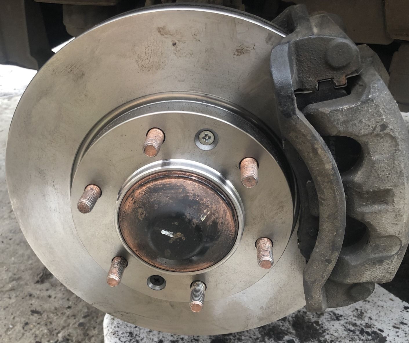 Тормозной диск Miles. Артикул K001080