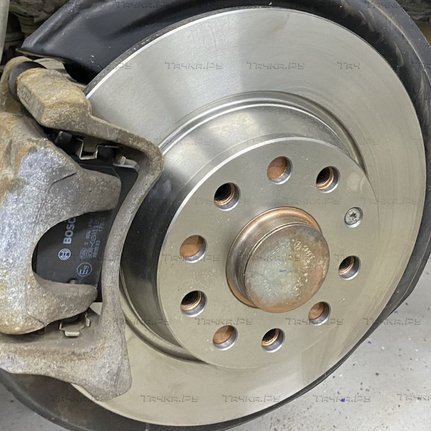 Тормозной диск Bosch задний для SEAT Toledo III 2004-2009. Артикул 0 986 479 247