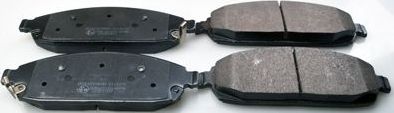 Тормозные колодки Denckermann передние для Jeep Commander XK, XH 2005-2010. Артикул B111291