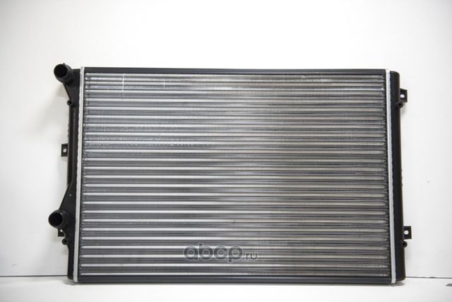 Радиатор ДВС Audi A3 (8P)/TT (8J)VW Caddy III-IV/Golf VI/Jetta III-IV/Passat B7 (Vite). Артикул VCS65280A
