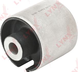 Сайлентблок заднего рычага подвески LYNXauto. Артикул C9410