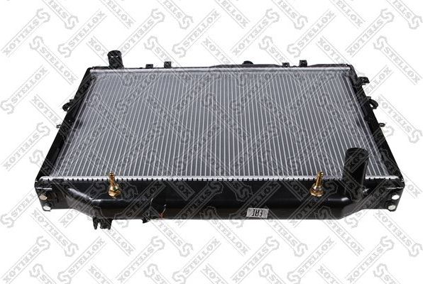 Радиатор охлаждения двигателя Stellox для Toyota Land Cruiser 100 1998-2007. Артикул 10-26848-SX