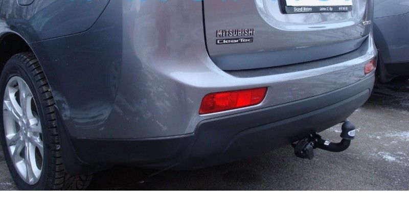 Фаркоп Auto-Hak для Mitsubishi Outlander III 2012-2018. Артикул Z 42