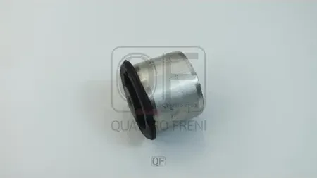 САЙЛЕНТБЛОК ПОДВЕСКИ FR (Quattro Freni). Артикул QF30D00181