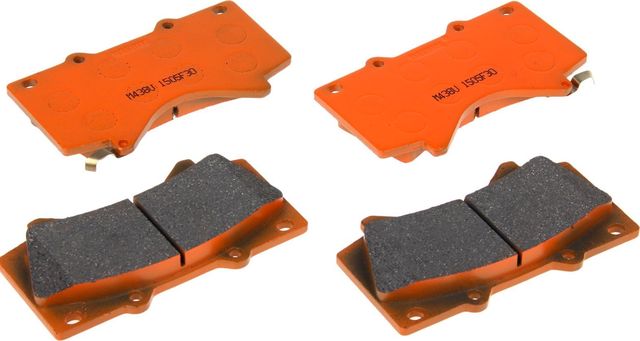 Тормозные колодки Masuma передние для Toyota Land Cruiser 200 2007-2020. Артикул MS-1541