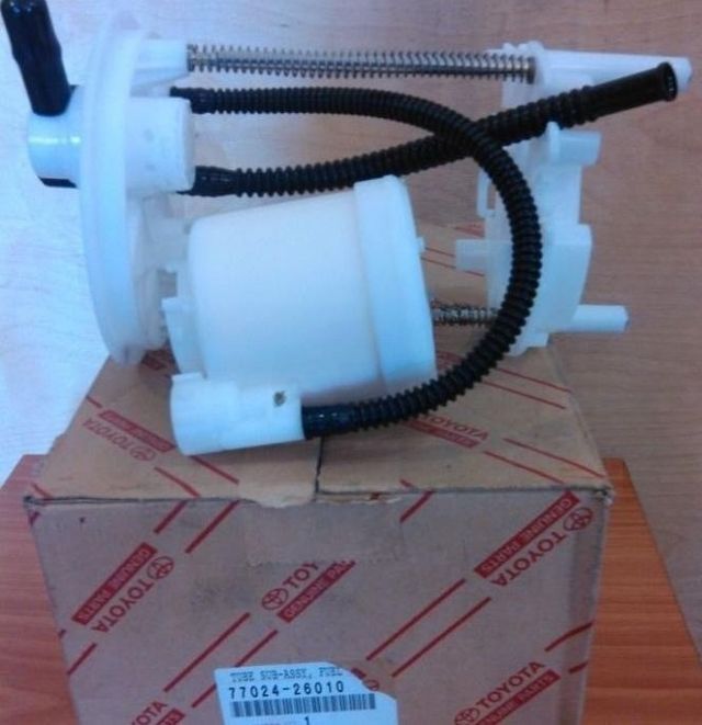 Топливный фильтр Toyota. Артикул 7702426010