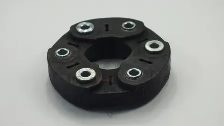 МУФТА КАРДАННОГО ВАЛА (Quattro Freni). Артикул QF23C00092