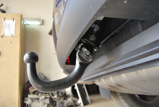 Фаркоп Steinhof для Volkswagen Touareg II 2010-2018 (кроме версии с запасным колесом на задней двери). Быстросъемный крюк. Артикул A-093