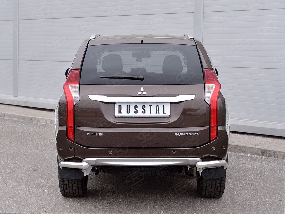 Защита RusStal заднего бампера уголки d63 секция для Mitsubishi Pajero Sport III 2016-2020. Артикул MPJSZ-002491