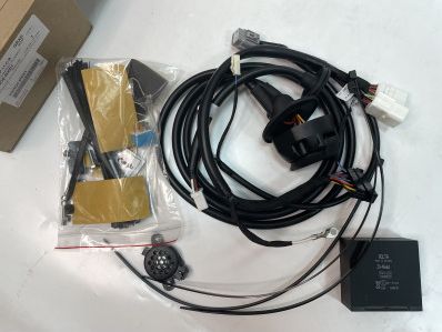 Штатная электрика фаркопа Toyota (оригинал) 7-полюсная для Toyota Land Cruiser 300 2021-2026. Артикул PW5D060001