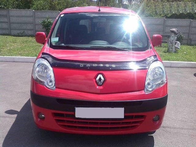 Дефлектор VT52 для капота Renault Kangoo II 2008-2013. Артикул RL17VT