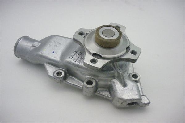 Помпа (водяной насос) GMB для Jeep Grand Cherokee II (WJ) 1999-2005. Артикул GWAM-10A