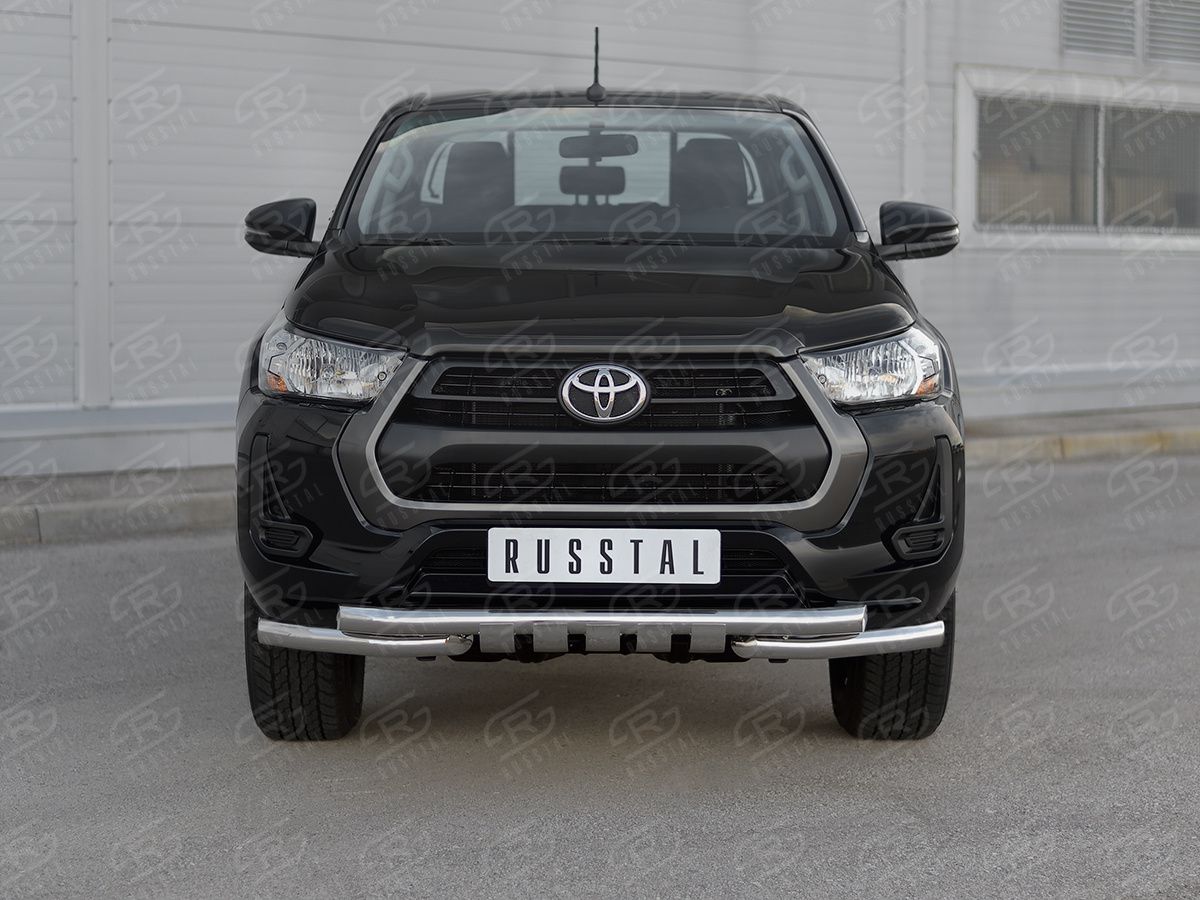 Защита RusStal переднего бампера d63 секции d63 уголки+клыки для Toyota Hilux VIII 2020-2026. Артикул THZ-003496