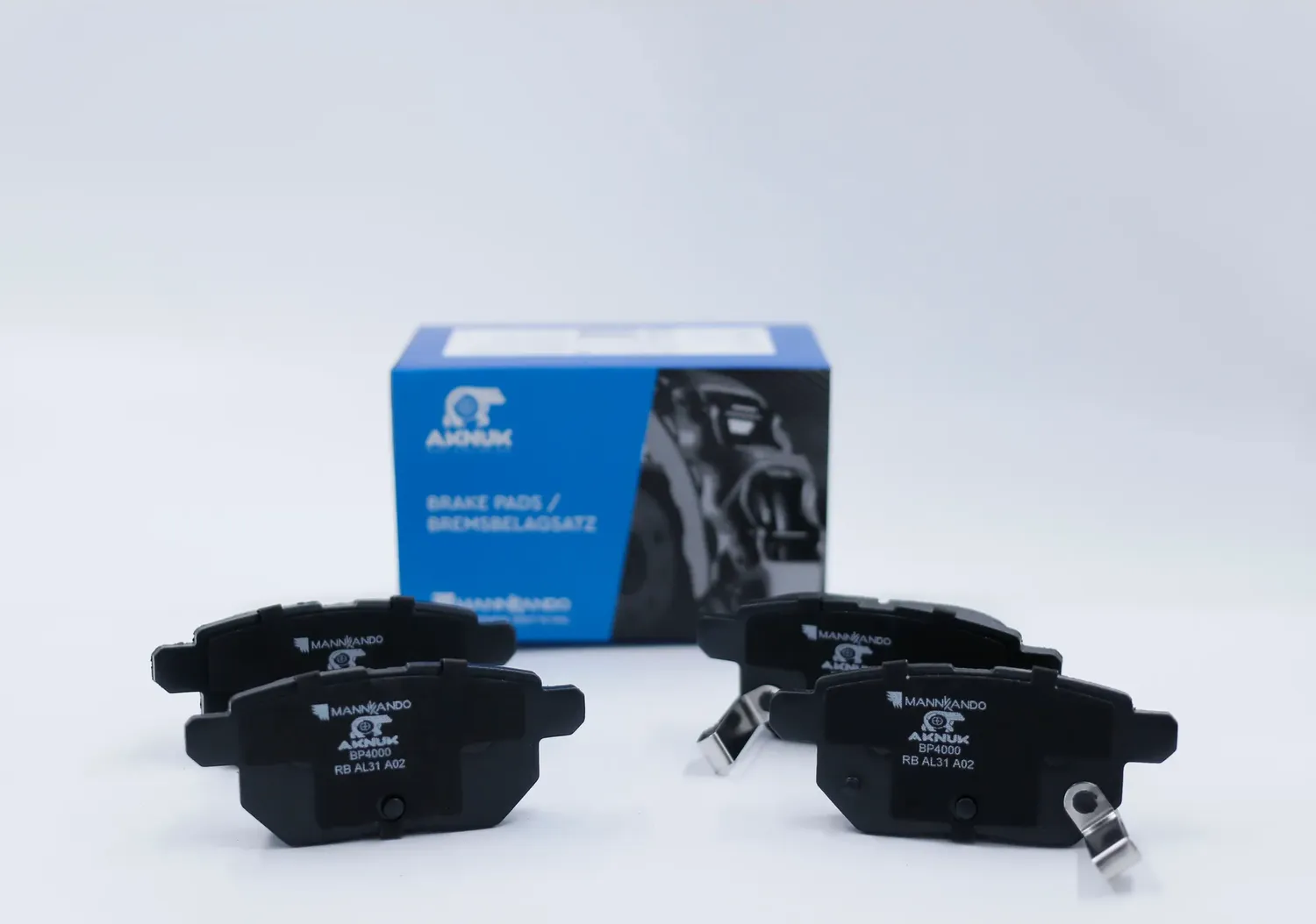 КОЛОДКИ ТОРМОЗНЫЕ ДИСКОВЫЕ ЗАДНИЕ AKNUK TOYOTA AURIS (E18), 10/12/ PRI Aknuk. Артикул BP4000