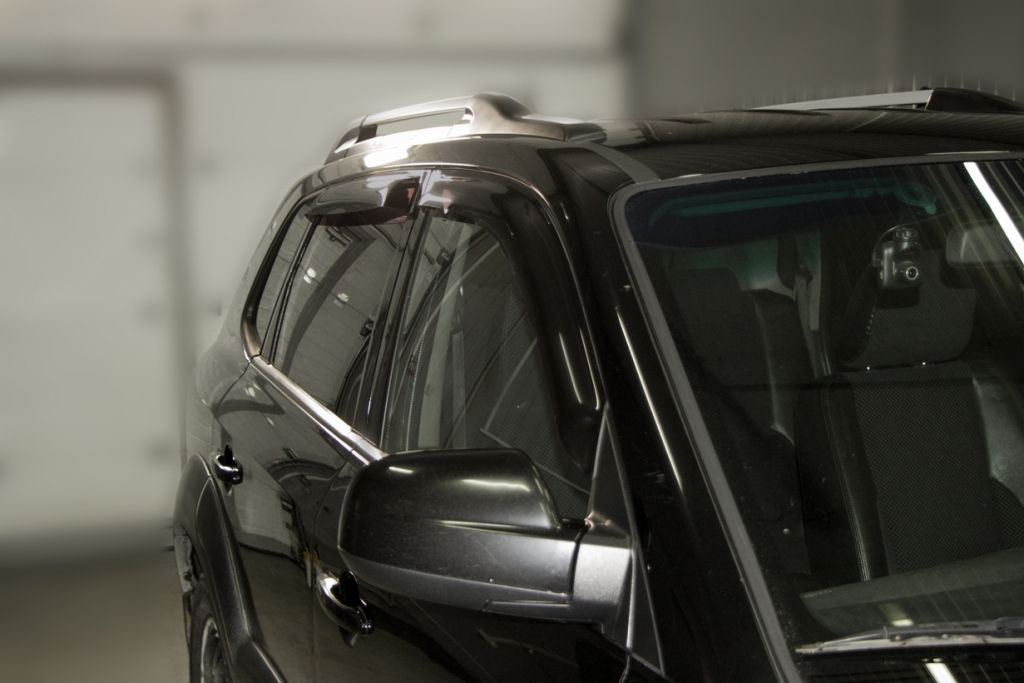 Дефлекторы SIM для окон Hyundai Tucson I 2004-2009. Артикул SHYTUC0532