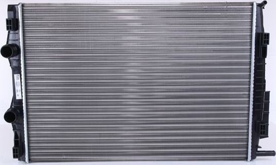 Радиатор охлаждения двигателя Nissens для Renault Scenic II 2003-2008. Артикул 637633