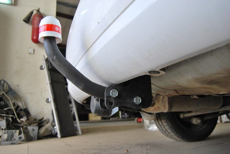 Фаркоп Трейлер для Daewoo Gentra II 2013-2016. Артикул 9422