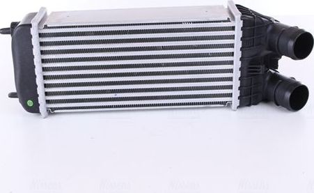 Интеркулер Nissens ** FIRST FIT **. Артикул 96594