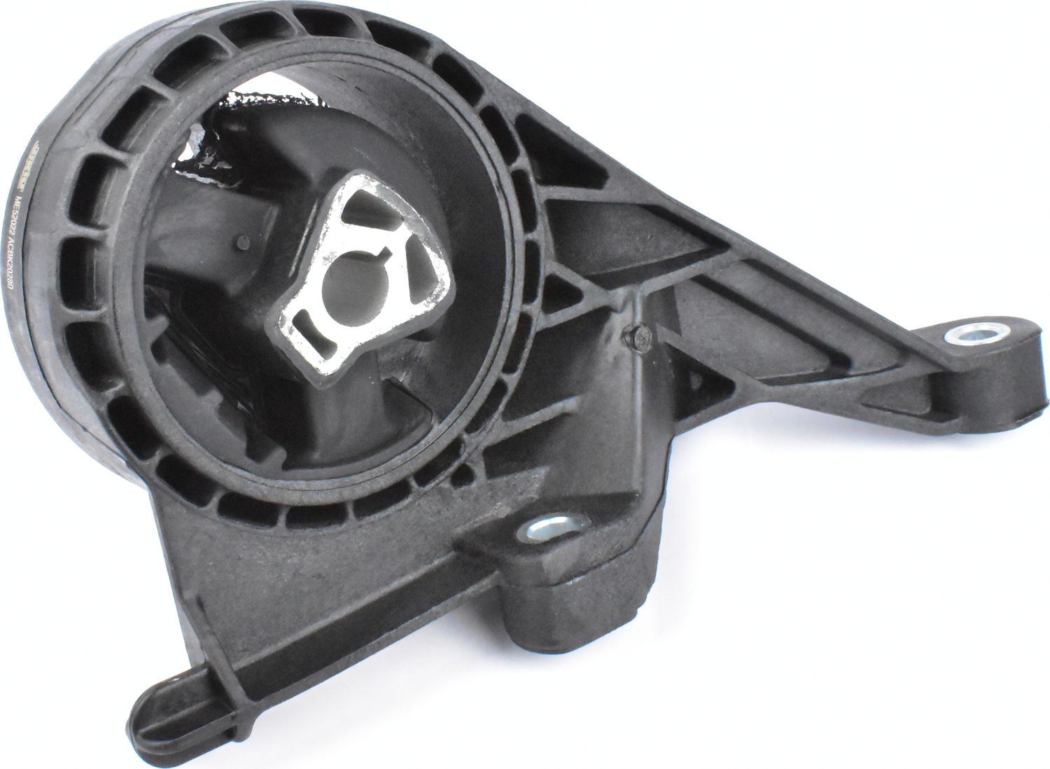 Опора двигателя CHEVROLET CRUZE/OPEL ASTRA J 09- пер. (Jikiu). Артикул ME52022