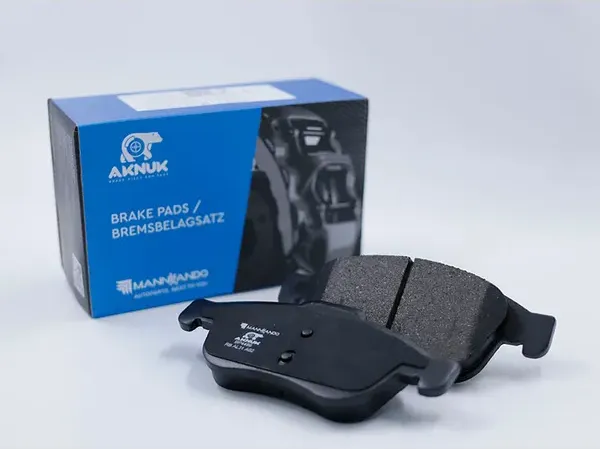 КОЛОДКИ ТОРМОЗНЫЕ ДИСКОВЫЕ ПЕРЕДНИЕ AKNUK NISSAN JUKE (F16), 09/19 -/ Aknuk. Артикул BP4486