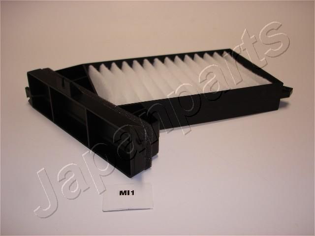 Салонный фильтр Japanparts. Артикул FAA-MI1