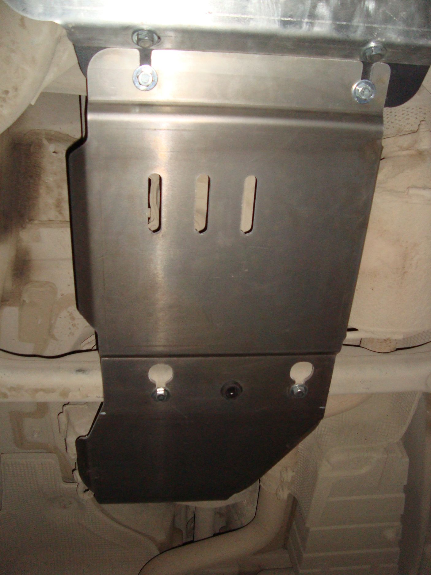 Защита Alfeco для КПП и РК Volkswagen Touareg II 2010-2018. Артикул ALF.26.07