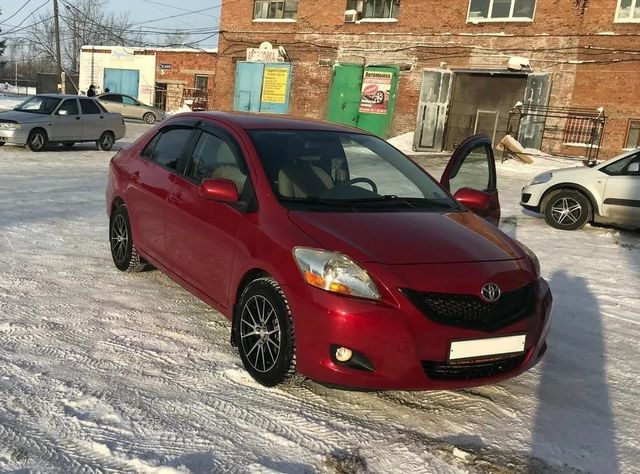 Дефлекторы Cobra Tuning для окон Toyota Yaris P2 седан 2005-2011. Артикул T28005