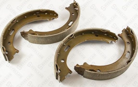 Тормозные колодки Stellox задние для Jeep Commander XK, XH 2005-2010. Артикул 000 468-SX