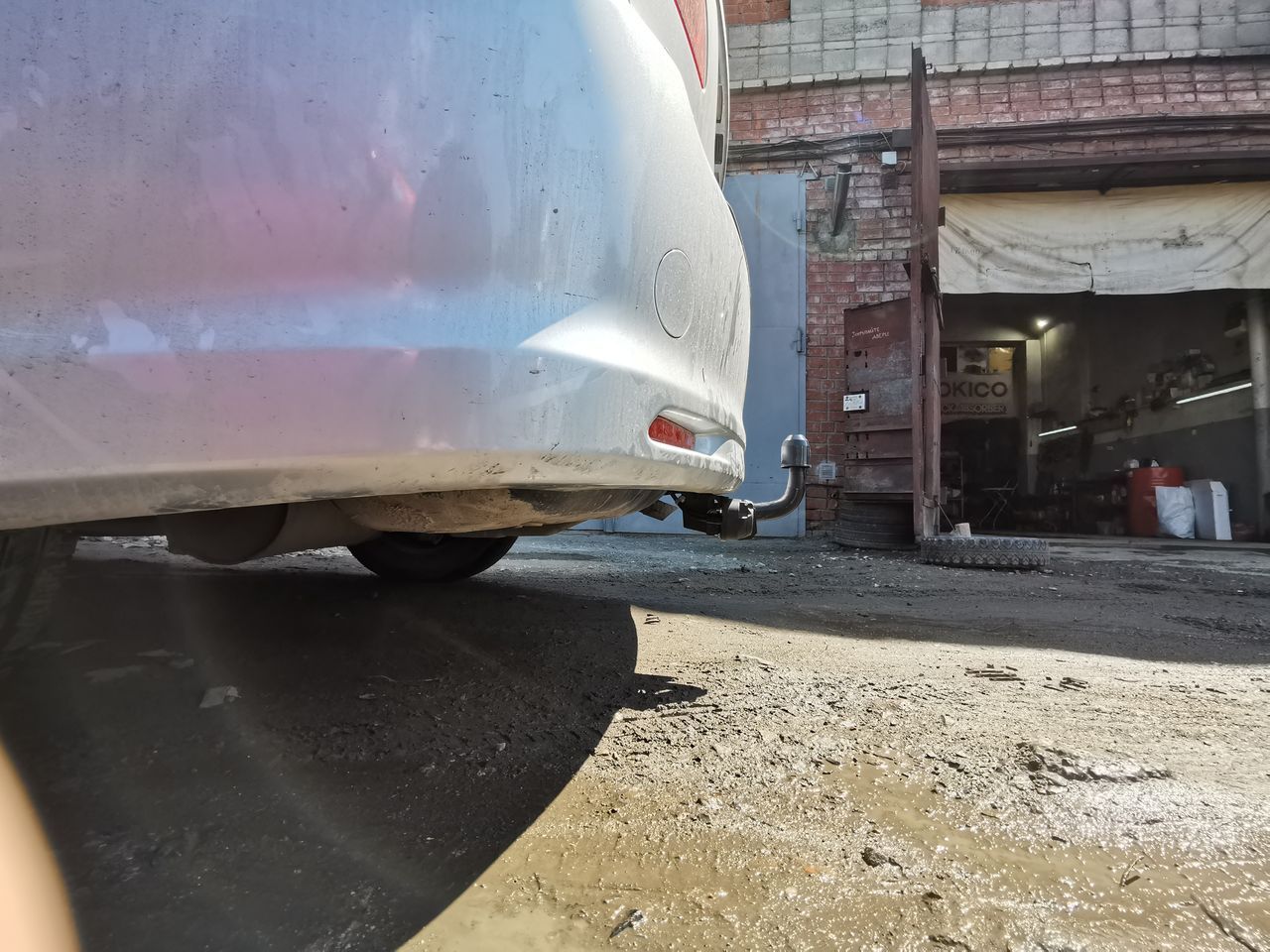 Фаркоп Halty для Toyota Ipsum 2WD/4WD (ACM21, ACM26) 2001-2009. Артикул TIps2wd01-09 (H.T60.A)