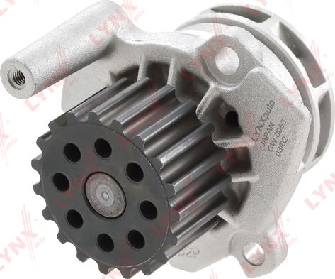 Помпа (водяной насос) LYNXauto для Audi A4 IV (B8) 2007-2015. Артикул CW-0063