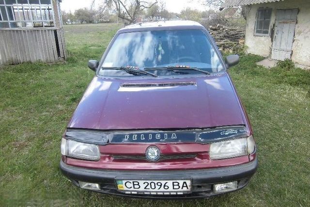 Дефлектор VT52 для капота Skoda Felicia 1998-2001. Артикул SK02VT