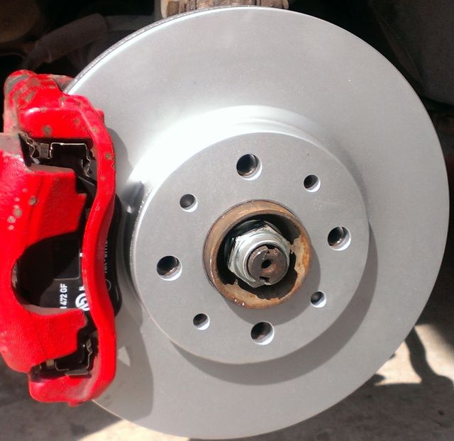 Тормозной диск Textar Pro передний для Fiat Marea 1996-2003. Артикул 92068503