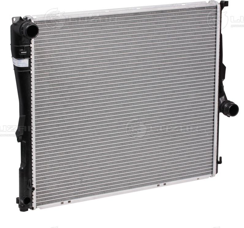 Радиатор охлаждения двигателя Luzar. Артикул LRc 26180