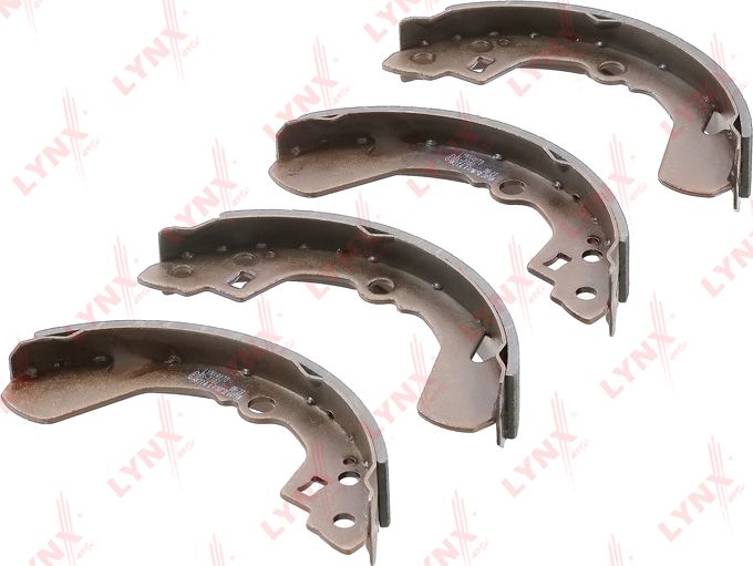 Тормозные колодки LYNXauto. Артикул BS-7302
