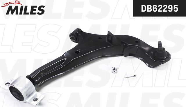 Поперечный рычаг передней подвески Miles передний правый нижний для Nissan Maxima A33 2000-2003. Артикул DB62295