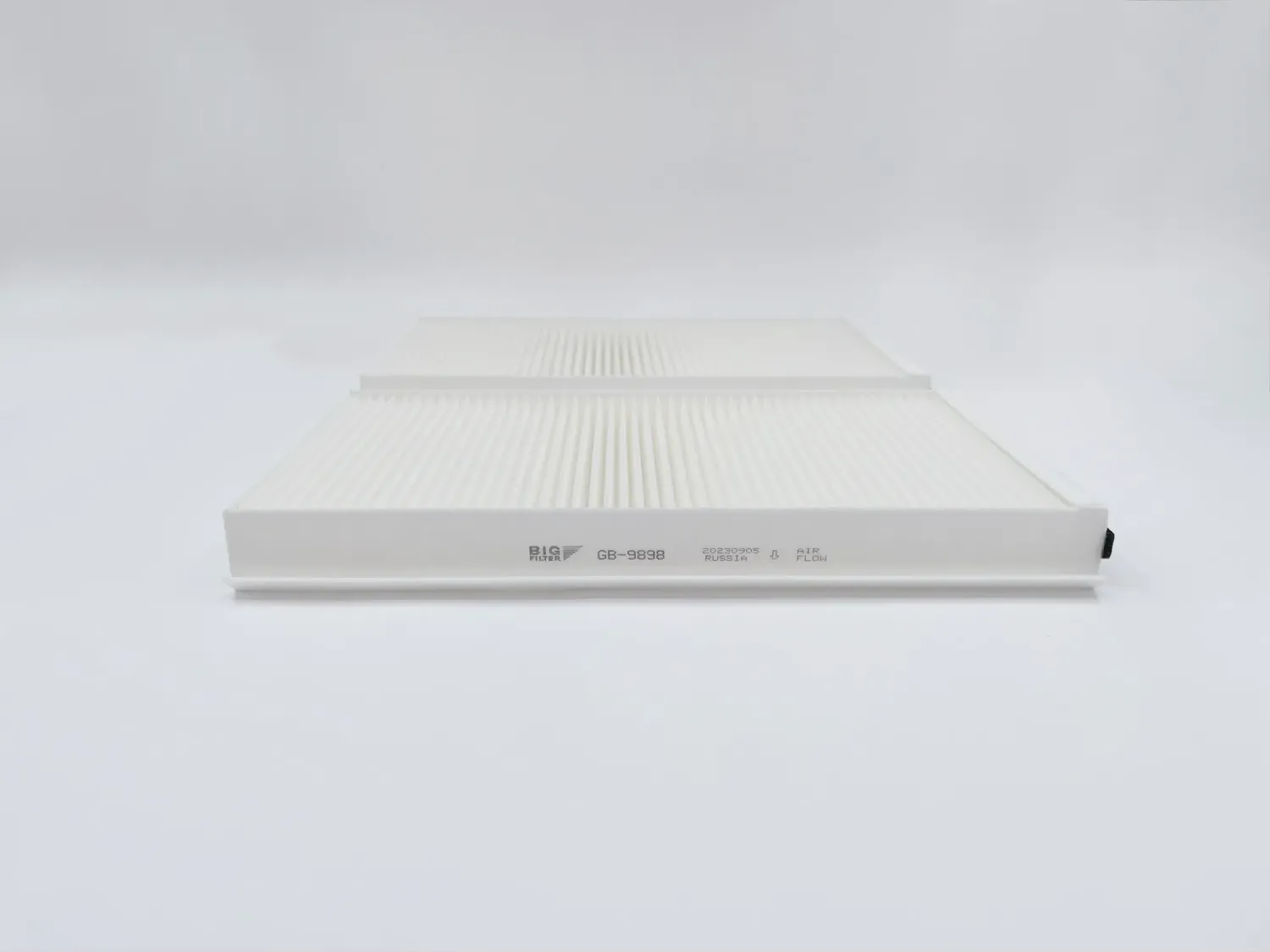 Фильтр салона (2 шт. в комплекте) BMW E60/E61 03-> (BIG Filter). Артикул gb-9898