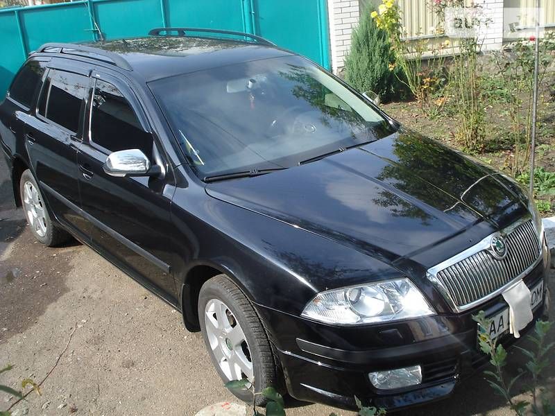 Дефлекторы V-Star для окон Skoda Octavia A5 универсал 2004-2013. Артикул D03129