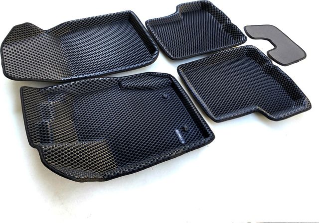 Коврики Euromat 3D EVA для салона Renault Duster I 2010-2015. Артикул EM3DEVA-004200