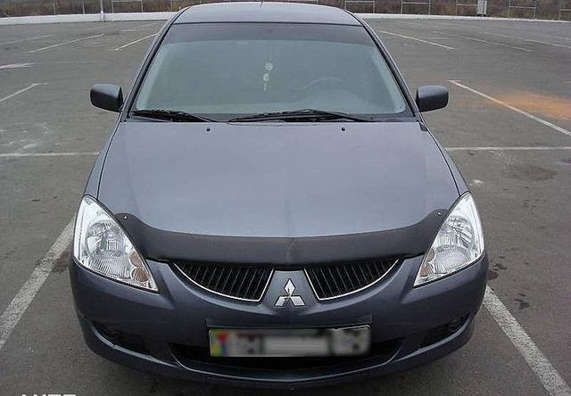 Дефлектор SIM для капота Mitsubishi Lancer 9 2003-2007. Артикул SMILAN0012