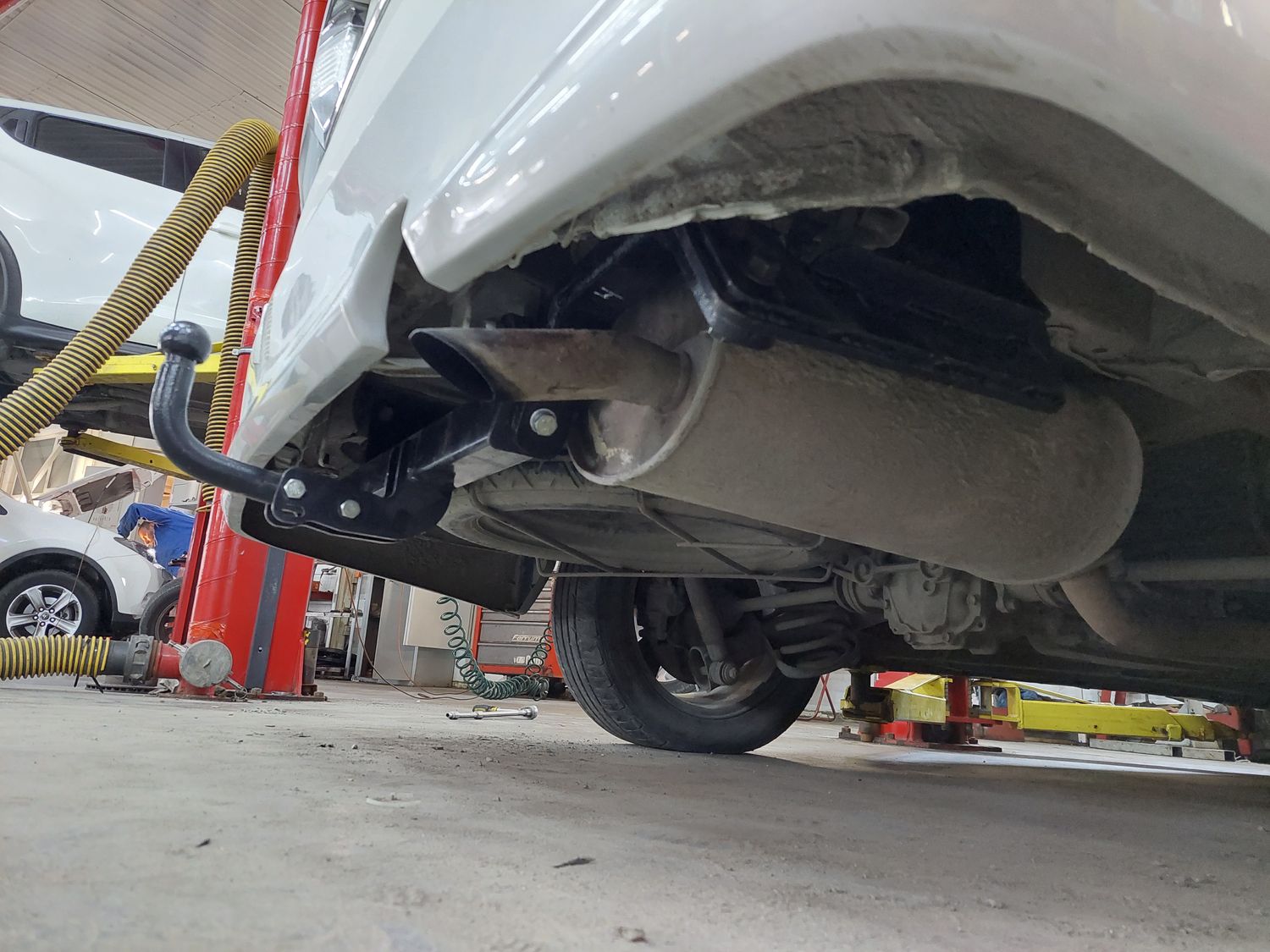 Фаркоп Halty для Toyota Alphard I 2002-2008. Американский квадрат. Артикул KrzS4 (H.T47.E)