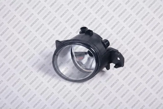 ФАРА ПРОТИВОТУМАННАЯ (Ukorauto). Артикул UCR1045718