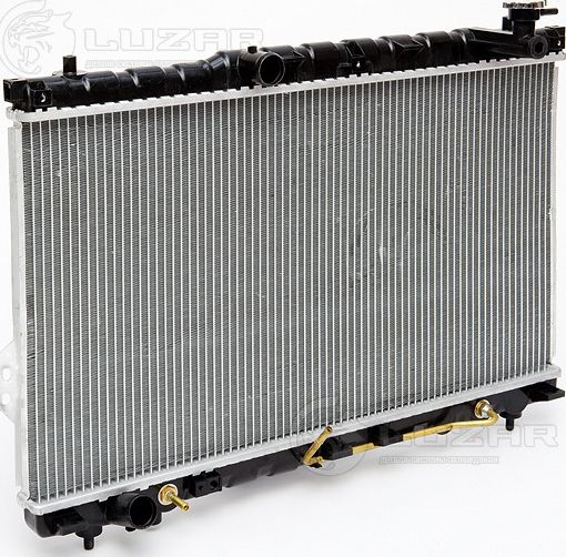 Радиатор охлаждения двигателя Luzar для Hyundai Santa Fe I 2001-2006. Артикул LRc HUSf00250