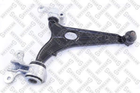 Поперечный рычаг передней подвески Stellox. Артикул 57-00172-SX